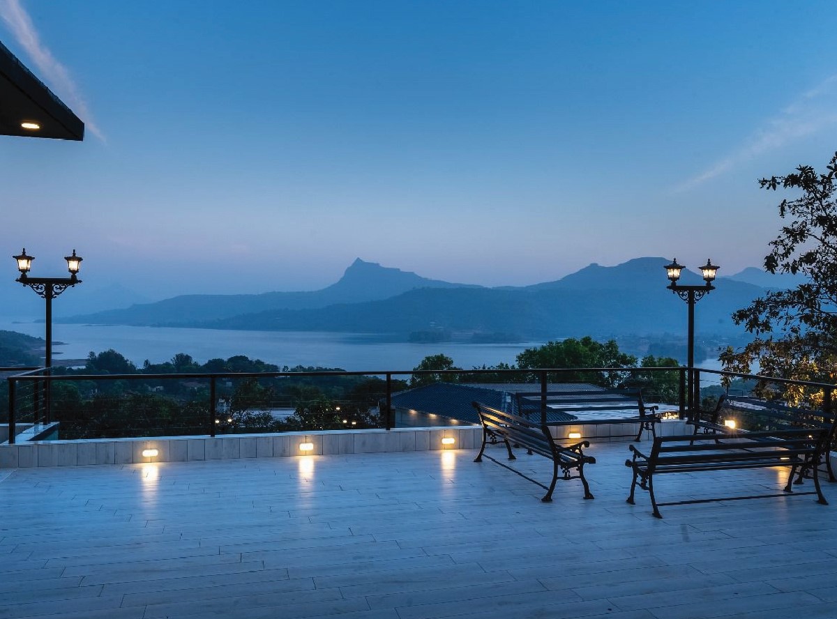 Lake Nirvana by Aashiyaanaa