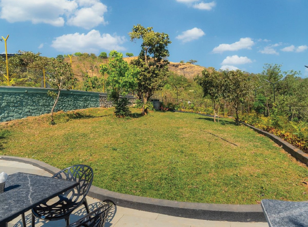 Lake Nirvana by Aashiyaanaa