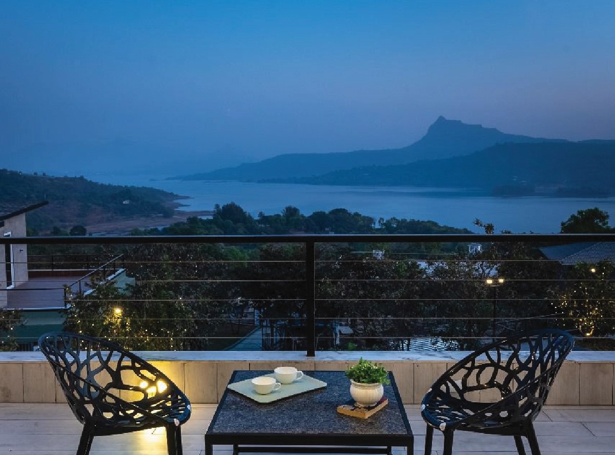 Lake Nirvana by Aashiyaanaa